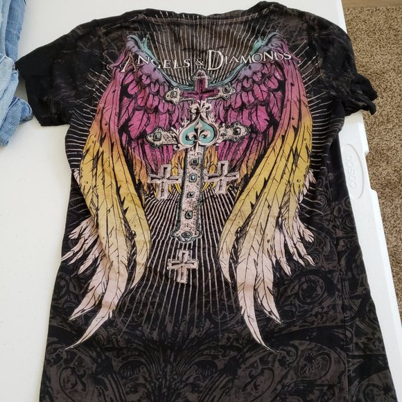 ANGELS AND DIAMONDS CROSS T-SHIRT - SIZE L - WOMENS TOP - Picture 2 of 3